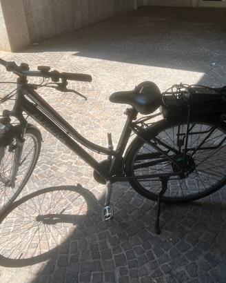 Bicicletta elettrica a pedalata assistita Brera