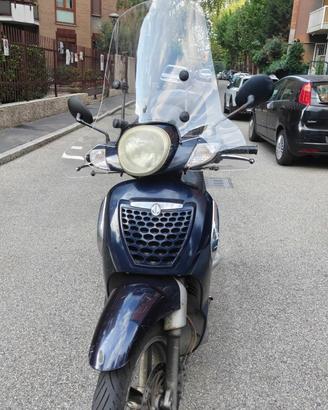 scooter Scarabeo 200 i.e. del 2012
