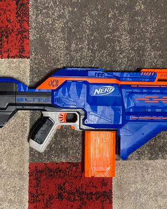 Nerf infinus e caricatore