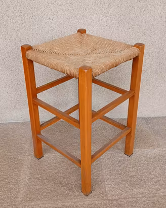 Sgabelli in legno 