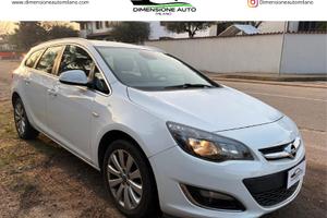 Opel Astra 1.4 Turbo 140CV 5 porte Cosmo