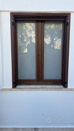 Finestra in pvc con zanzariera e persiana in allum