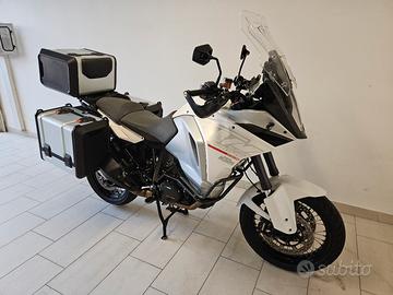 moto ktm 1290