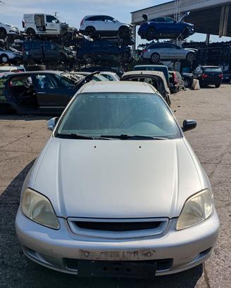 Honda Civic Anno 2001 | SOLO PER RICAMBI