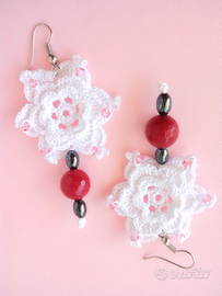 Orecchini bianchi Crochet Swarovski rosa