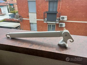 Braccia tende da sole