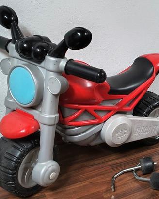 Moto cavalcabile a spinta