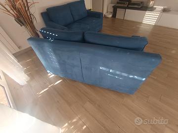 Due divani di poltrone sofà