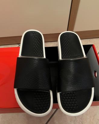 Nike Benassi Slide Lux