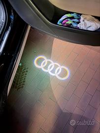 Confezione da 2 luci per porte auto, logo Audi
