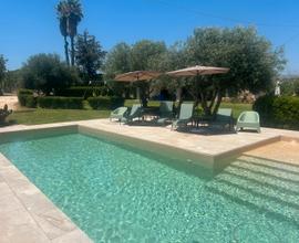 Villa Garden Chic con piscina lido di noto