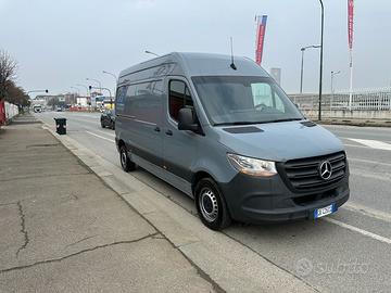 Sprinter 215 cv150 29600km