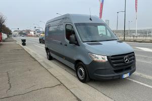 Sprinter 215 cv150 29600km