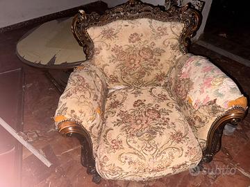 Poltrona e divano d’epoca