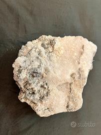 Anidrite: minerale da collezione.