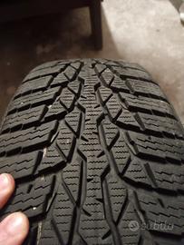 set 4 Gomme  invenali con cerchione NOKIAN R14