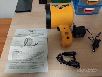 Faro portatile alogeno ricaricabile