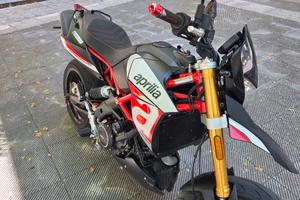 aprilia dorsoduro 900 A2