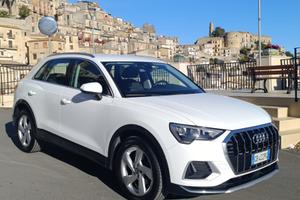 Audi Q3 35 TDI S tronic Business Advanced
