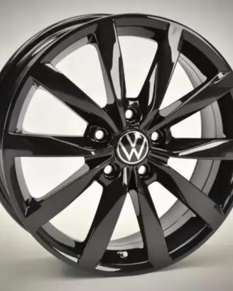 CERCHI IN LEGA VOLKSWAGEN GOLF R18"