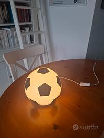 lampada pallone da calcio