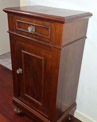 Comodini in legno