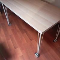 Tavolo Ikea con ruote