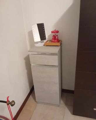 Mobiletto Vittoria