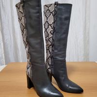 Stivali fantasia con inserti di pitone e pelle col