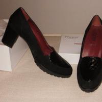Scarpe comode con tacco. Misura 40 NUOVE