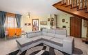 maisonette-con-ampia-loggia-e-garage-doppio-