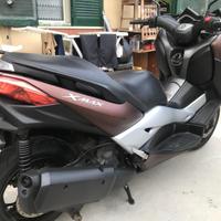 XMAX 300 abs