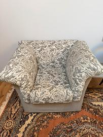 Poltrona con rivestimento sfoderabile