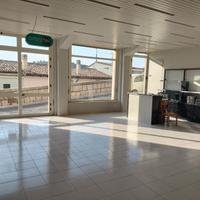 Locale commerciale/ufficio