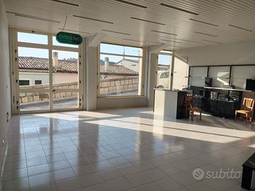 Locale commerciale/ufficio