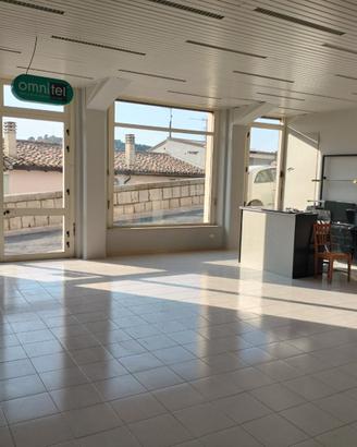 Locale commerciale/ufficio
