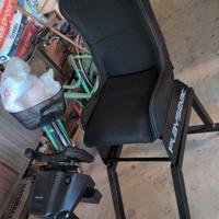 postazione simracing Logitech g29