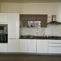 Cucina  bianca e tortora 3,60 m + elettrodomestici