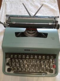Macchina da scrivere OLIVETTI LETTERA 32