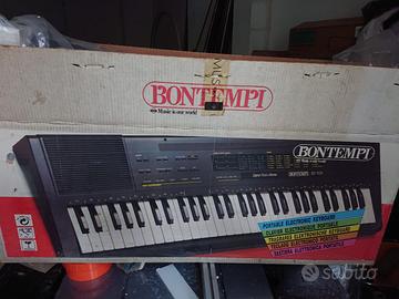 pianola bontempi BT909 mai usata