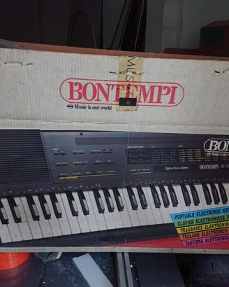 pianola bontempi BT909 mai usata
