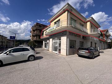 6 LOCALI A ATINA