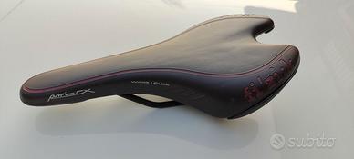 Sella FI'Zi:K FIZIK Wing Flex bici da corsa/mtb se