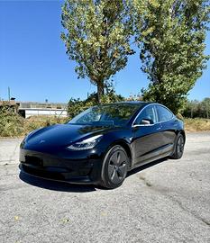 Tesla Model 3 RWD stadard range plus Permute