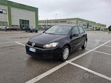 Volkswagen Golf Utilitaria