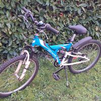 MOUNTAIN BIKE ragazza/o
