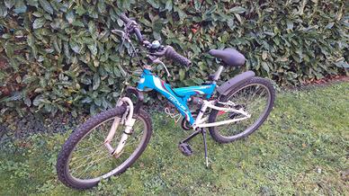 MOUNTAIN BIKE ragazza/o