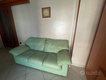 Divano letto matrimoniale