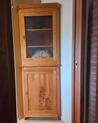 Mobili angolari in legno olmo verniciato 