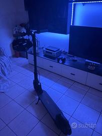 Monopattino Elettrico + Accessori (Solo latina e d